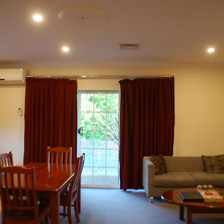 Meramie Motor Inn Албъри Екстериор снимка
